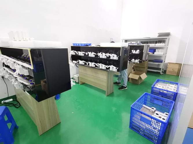 許可經營項目是:一類,二類,三類醫療器械的銷售;電子產品,美容美發